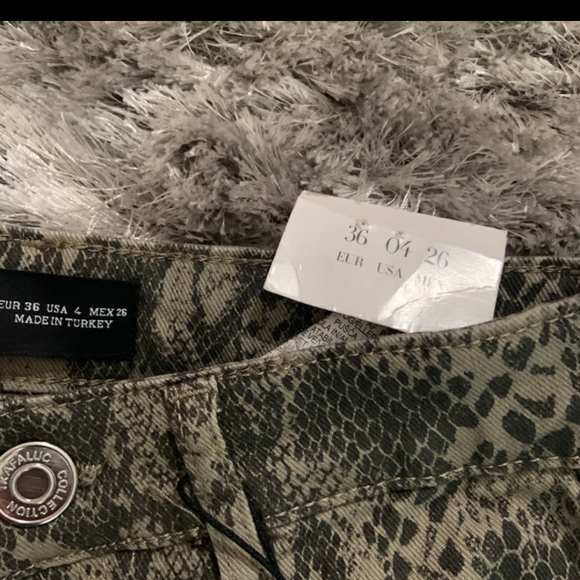 Zara Snakeskin print jeans - Picture 5 of 5
